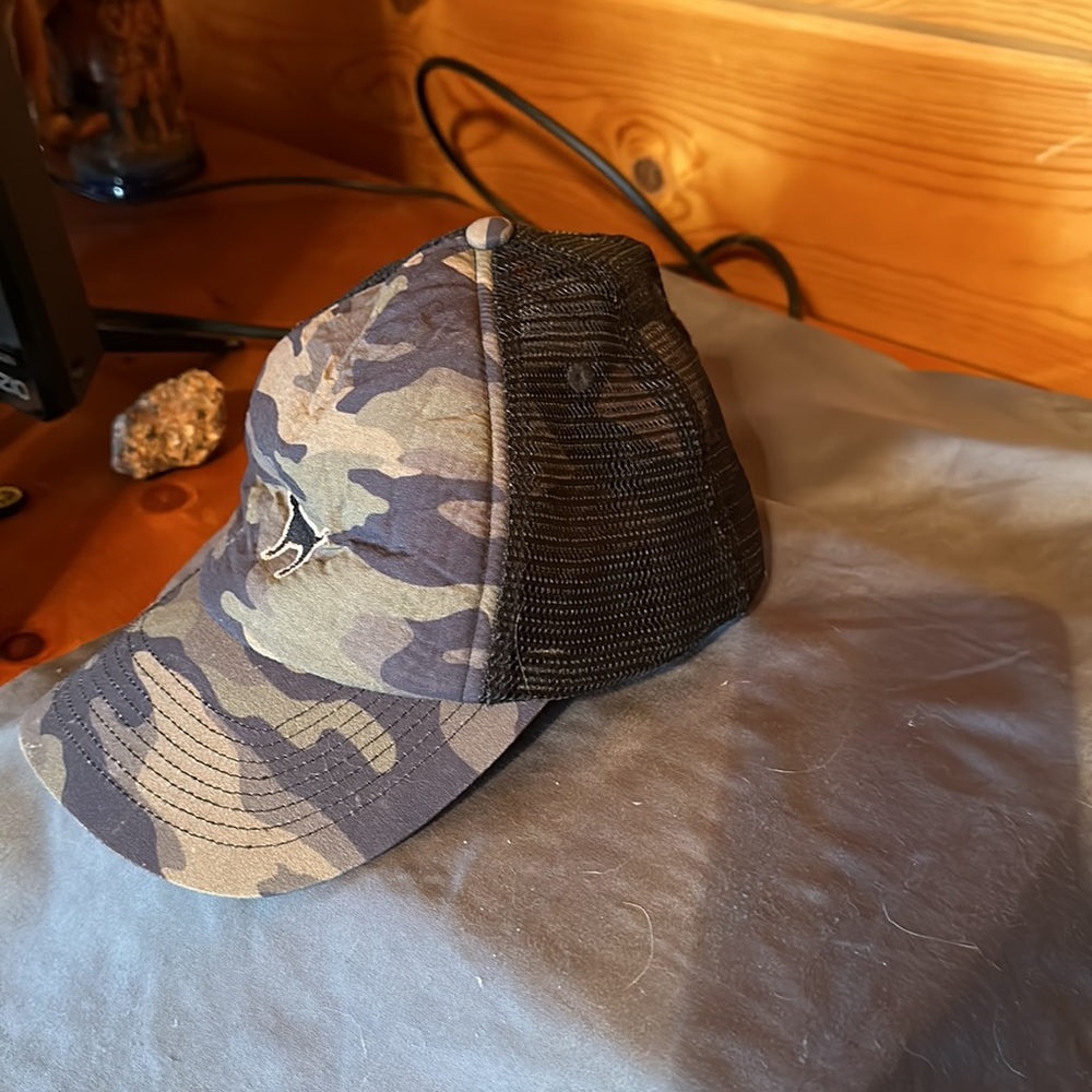 Pink hat - Picture 2 of 2